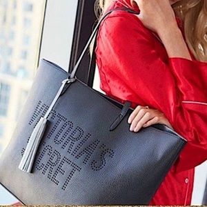 NWT Victoria’s Secret Laser Cut Pebbled Tote with Silver Tassel